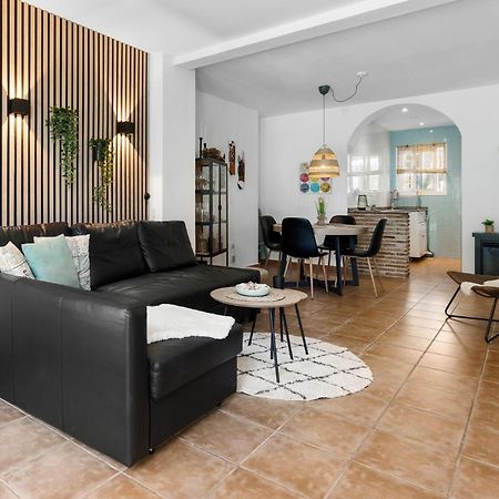 Beachfront Calahonda Apartment By Costarentals - Ref 89 Sitio de Calahonda المظهر الخارجي الصورة
