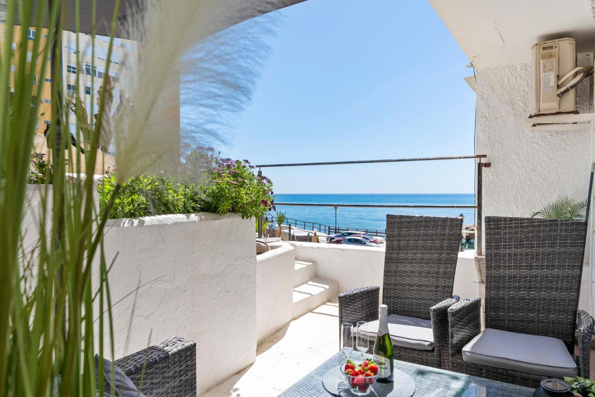 Beachfront Calahonda Apartment By Costarentals - Ref 89 Sitio de Calahonda المظهر الخارجي الصورة